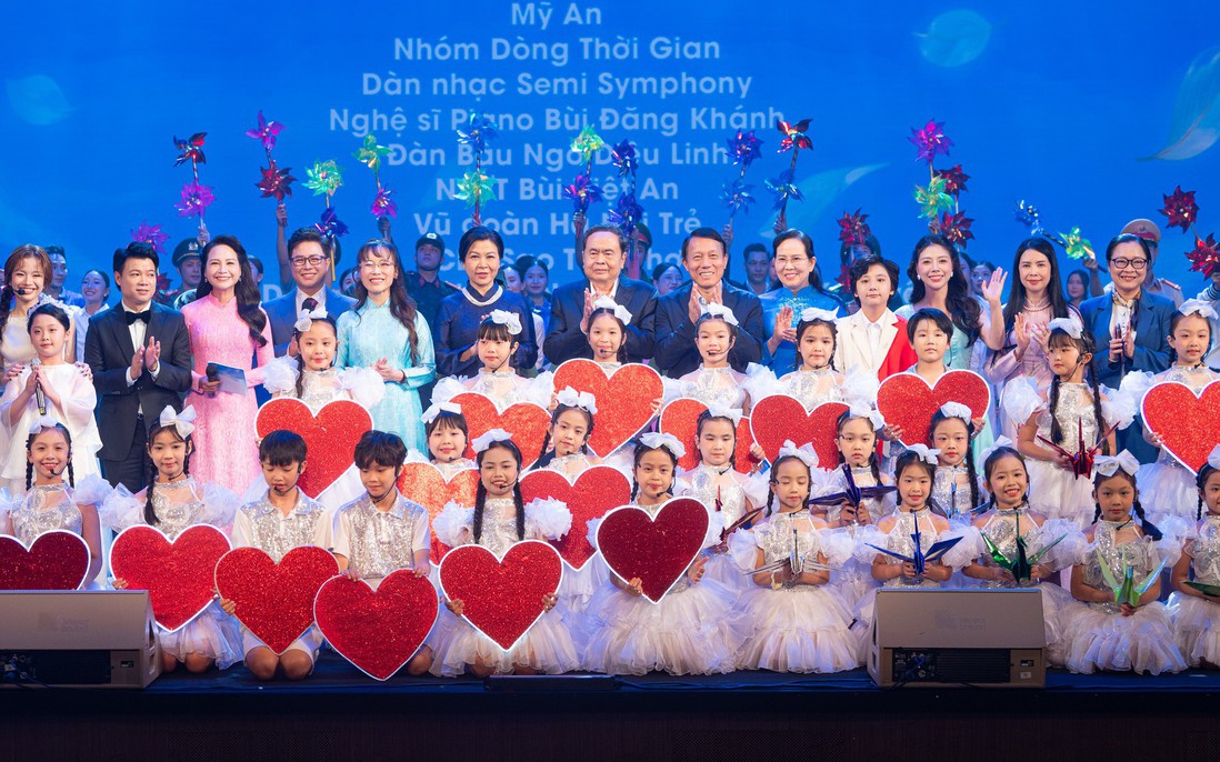 HDBank và Vikki Digital Bank nối dài “Kết nối yêu thương”, gửi trao hy vọng đến phụ nữ và trẻ em