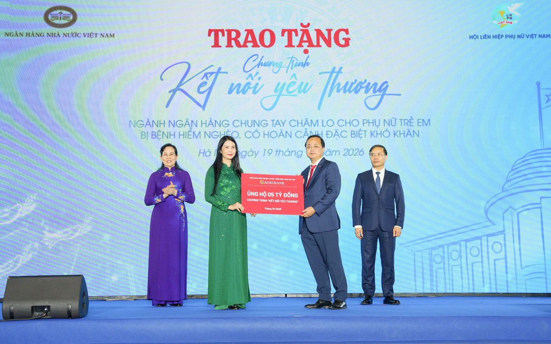 Kỷ niệm Ngày Phụ nữ Việt Nam 20/10, Agribank cùng 8 ngân hàng ủng hộ 54 tỷ đồng chăm lo, hỗ trợ phụ nữ và trẻ em