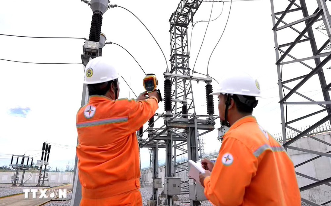 Quốc hội làm việc, thảo luận về Luật điện lực, Luật báo chí và nhiều dự án luật khác