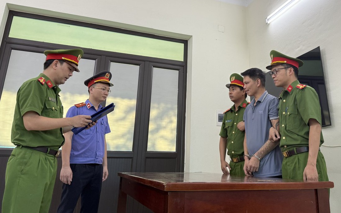 Phú Thọ: Bắt tạm giam người cha hành hạ 2 con gái ruột