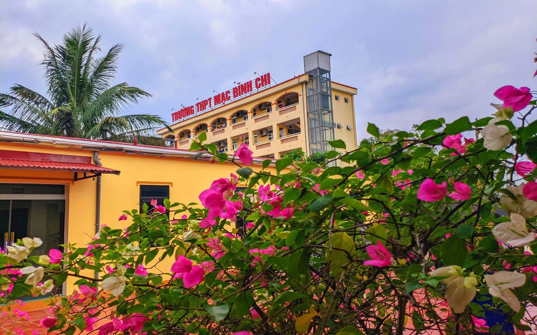 Chuyên gia tâm lý: Không thể xem việc học sinh hành hung giáo viên là một phút nóng giận thông thường