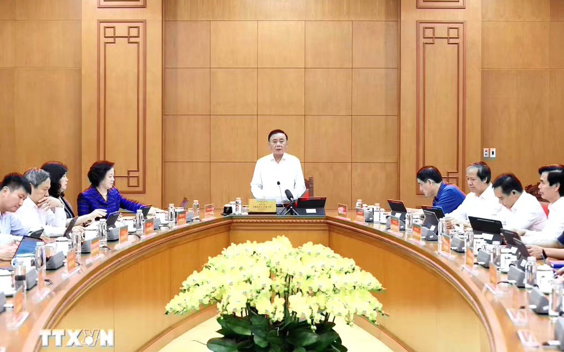 Thường trực Ban Bí thư Trần Cẩm Tú chủ trì sơ kết 1 năm thực hiện Nghị quyết 72-NQ/TW