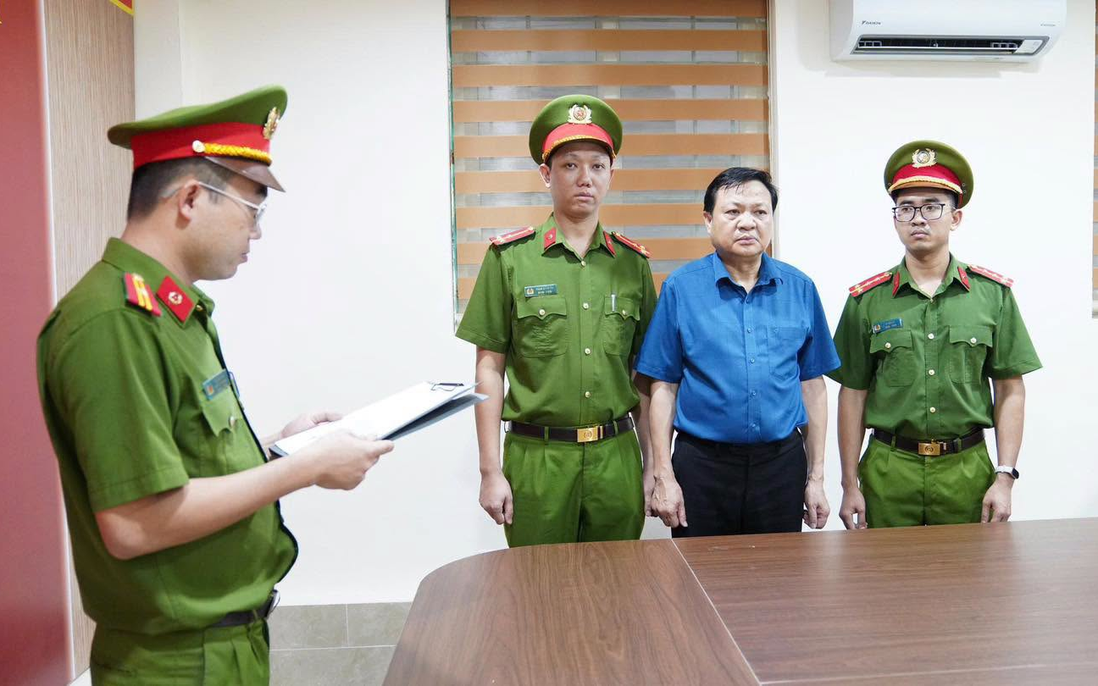 Bí thư, Chủ tịch xã ở Phú Thọ bị bắt vì tiếp tay khai thác đất trái phép