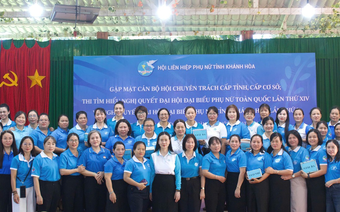 Hội LHPN Khánh Hòa gặp mặt, động viên 70 cán bộ Hội chuyên trách
