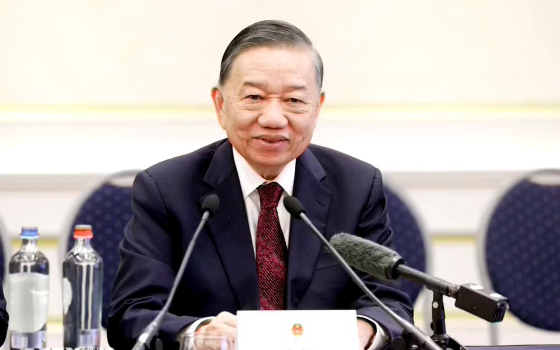Tổng Bí thư, Chủ tịch nước Tô Lâm gặp gỡ đại diện chuyên gia, trí thức người Việt tại Bỉ và Luxembourg