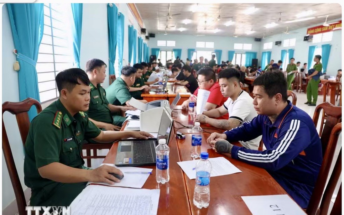 Rủi ro khi tin vào lời mời gọi trên mạng về tuyển dụng, định cư ở nước ngoài