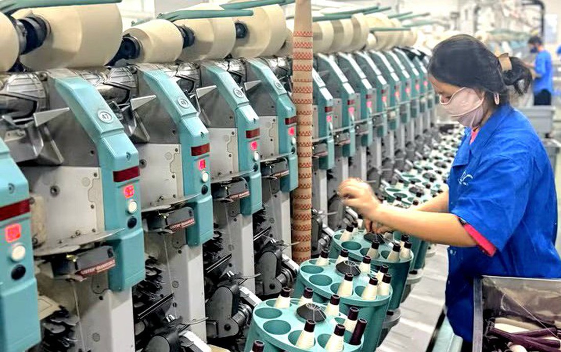 Sản xuất công nghiệp quý 3 duy trì tăng trưởng hai con số, IIP tăng 14,8%