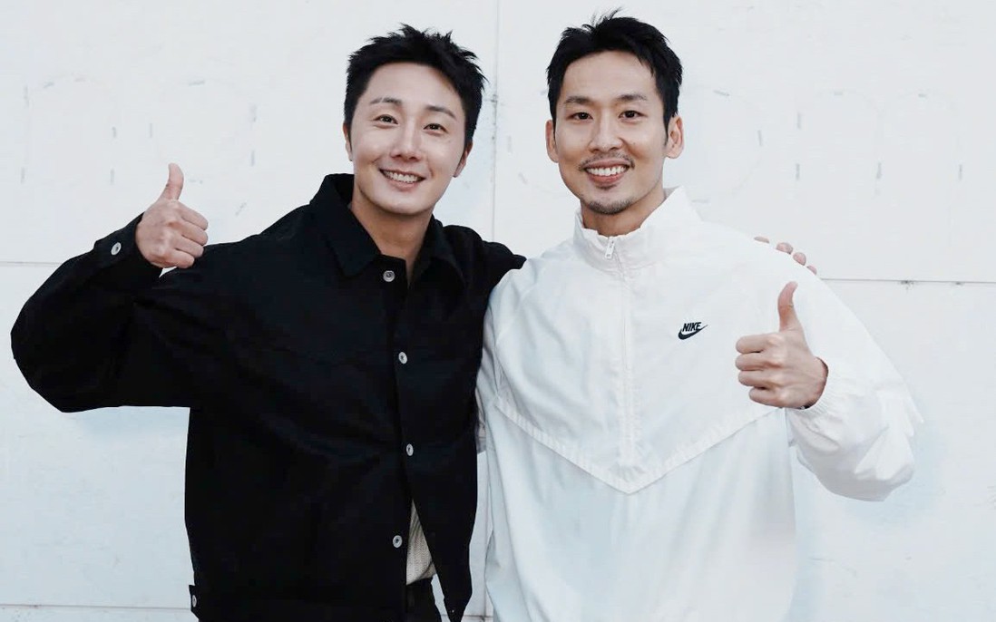 Tuấn Trần tái hợp Jung Il Woo sau thành công của phim "Mang mẹ đi bỏ"