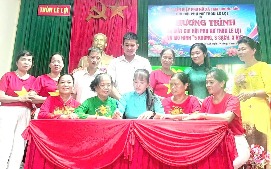 Lấy gia đình làm trung tâm để triển khai mô hình "5 không, 3 sạch, 3 an"