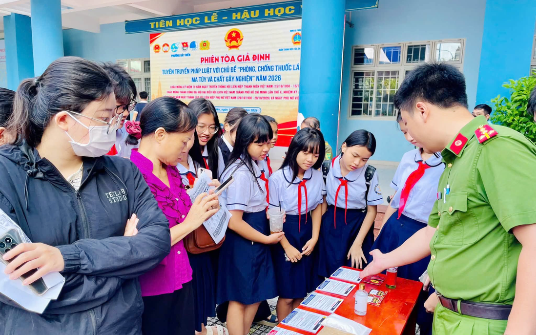 TPHCM tăng cường truyền thông về tác hại của thuốc lá đến học sinh