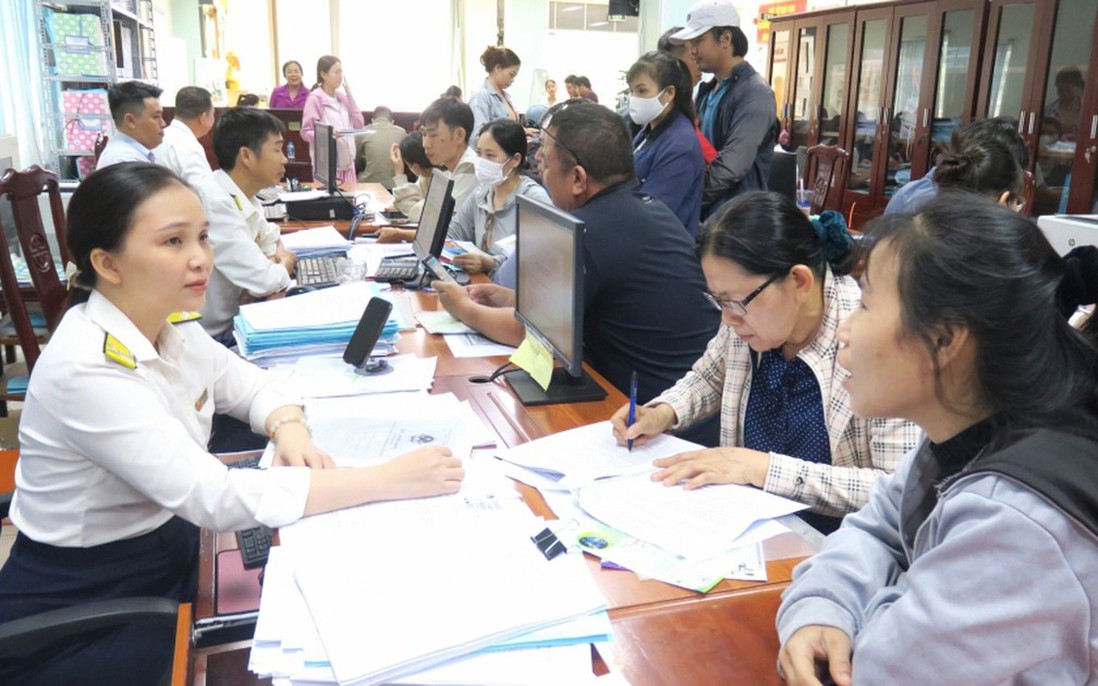 Hướng dẫn chi tiết giảm 30% số thuế TNCN, thuế TNDN phải nộp từ kinh doanh có doanh thu không quá 10 tỉ đồng