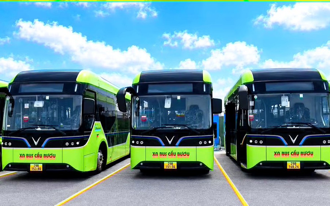 Hà Nội tiếp tục thay thế đưa vào khai thác hàng loạt các xe buýt điện mới