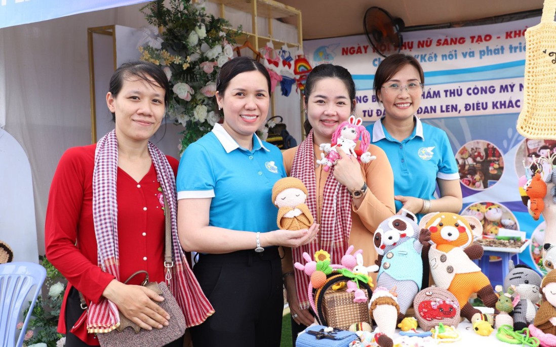 Khát vọng về nghề đan len của Ái Nhi