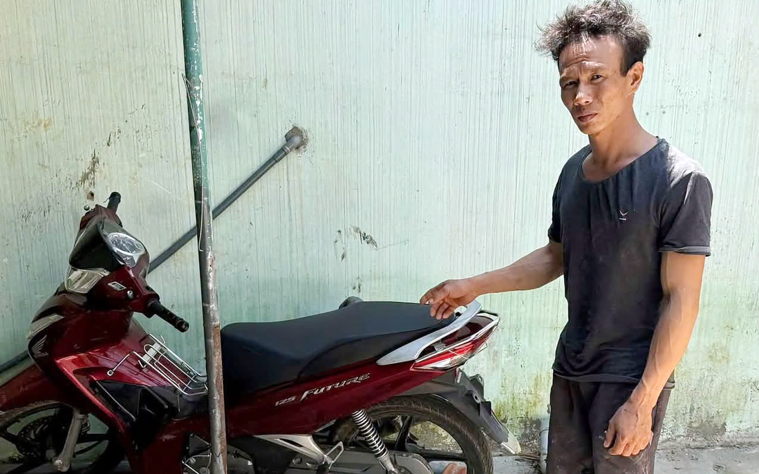 Người phụ nữ bị cướp xe máy khi đang đi làm ruộng