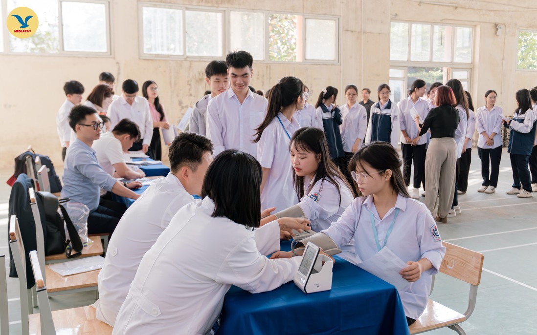 MEDLATEC mở màn chiến dịch sàng lọc Thalassemia miễn phí cho 5.000 học sinh THPT Hà Nội