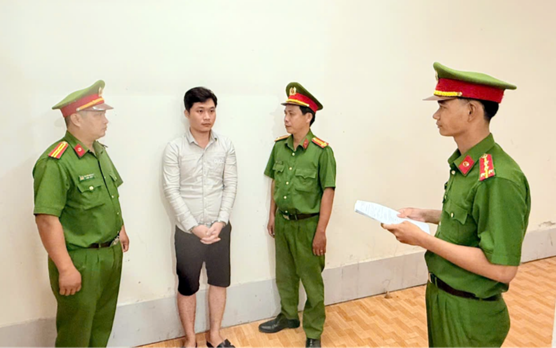 Bắt đối tượng lừa hàng trăm triệu đồng bằng thủ đoạn “chạy việc”