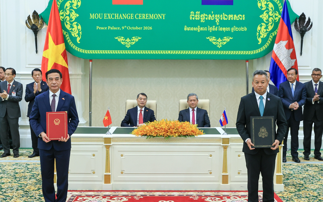 Việt Nam, Campuchia trao đổi nhiều văn kiện hợp tác quan trọng