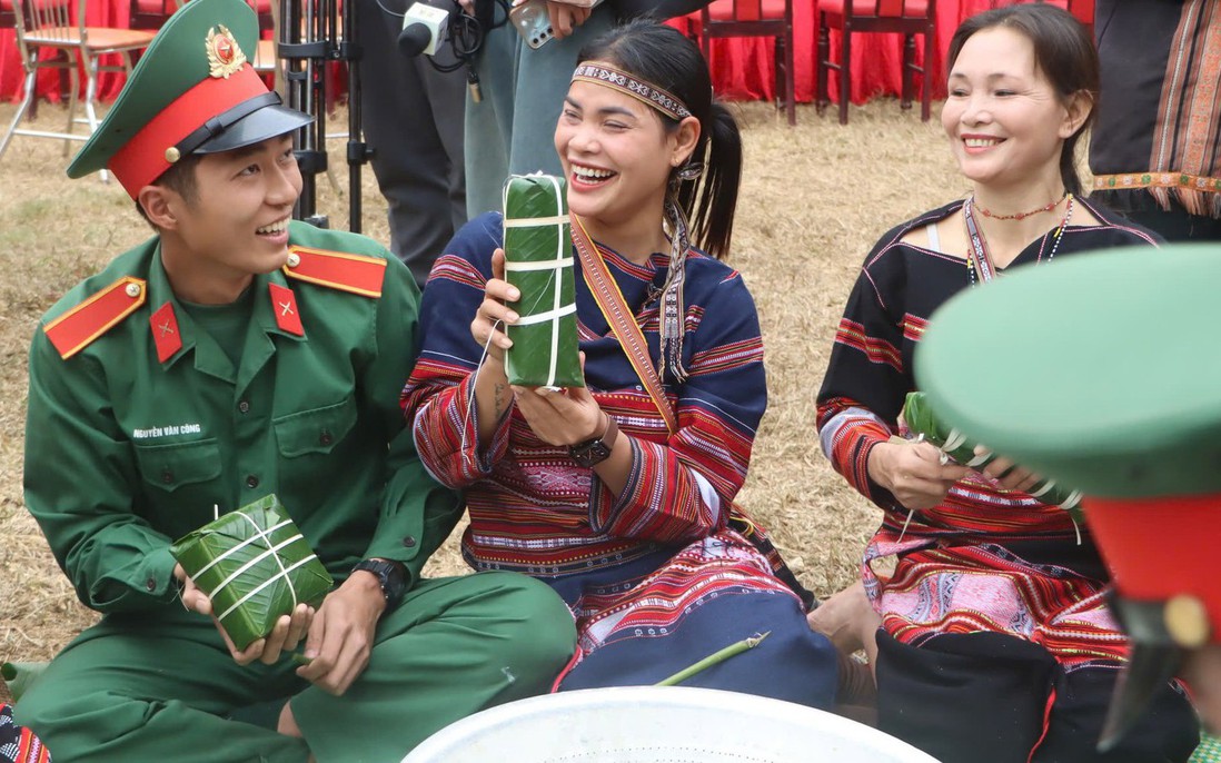 Chuỗi hoạt động đặc sắc chào Xuân tại Làng Văn hóa - Du lịch các dân tộc Việt Nam