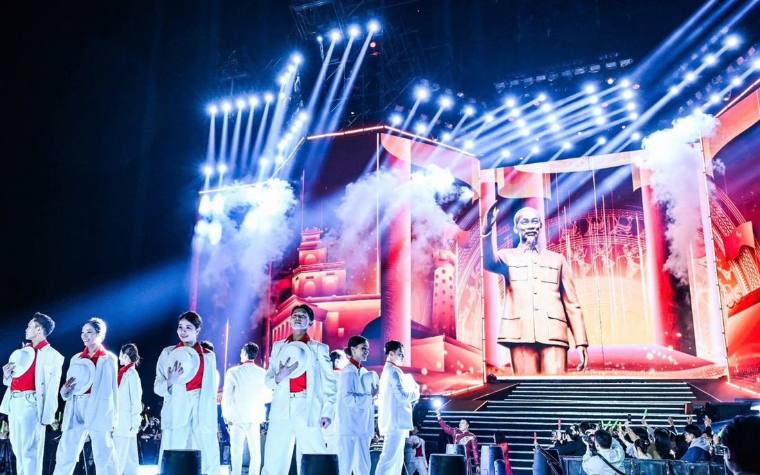 "Hòa nhạc Ánh sáng" lan tỏa thông điệp về niềm tin, sáng tạo và khát vọng