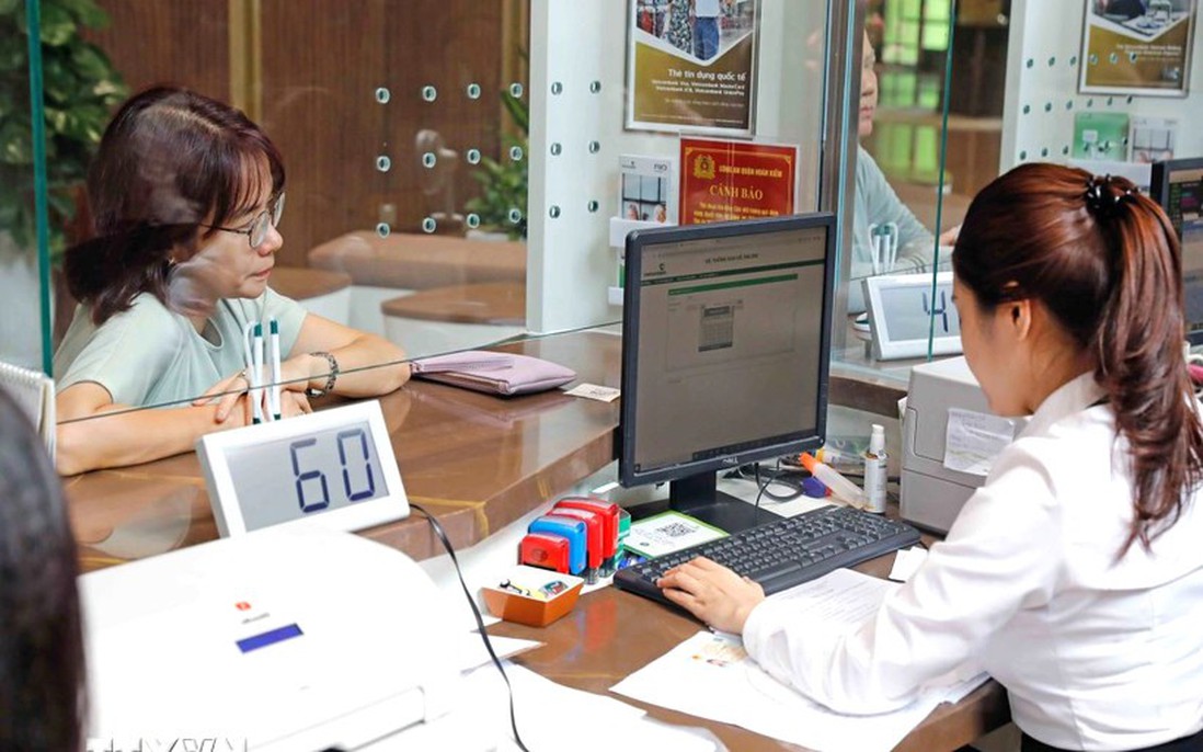 Thủ tướng Chính phủ chỉ đạo không điều hành chính sách tiền tệ "gây sốc"