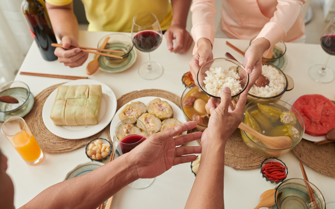 Ăn Tết thế nào để giữ an toàn cho cơ thể sau kỳ nghỉ dài?