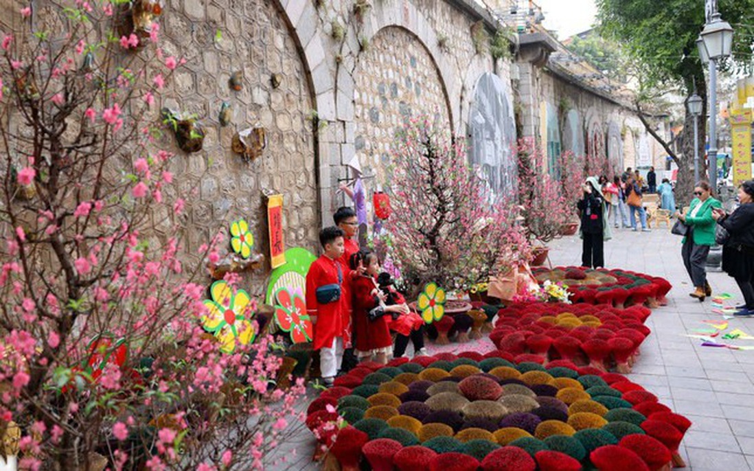 Những biến đổi văn hóa Tết trong đời sống đương đại