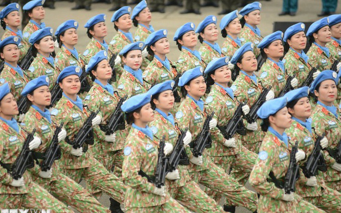 Khẳng định vai trò kiến tạo, đóng góp cho hòa bình, an ninh của phụ nữ quân đội