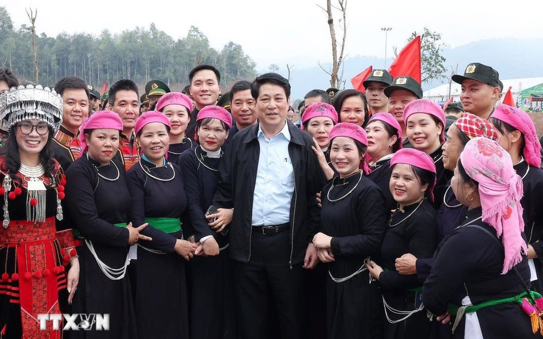 Chủ tịch nước thăm chúc Tết Đảng bộ, chính quyền, nhân dân tỉnh Lào Cai