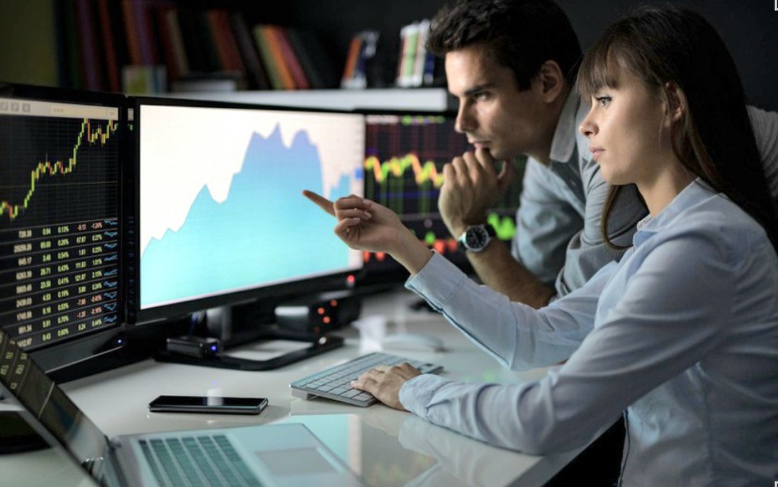 Khối ngoại bán ròng mạnh, cổ phiếu FPT bị rút ròng hơn 1.100 tỷ đồng