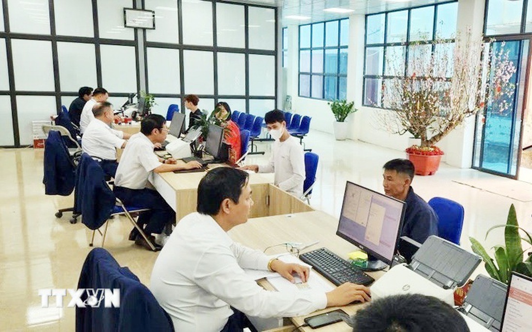 Thủ tướng: Đôn đốc thực hiện nhiệm vụ trọng tâm sau kỳ nghỉ Tết Bính Ngọ