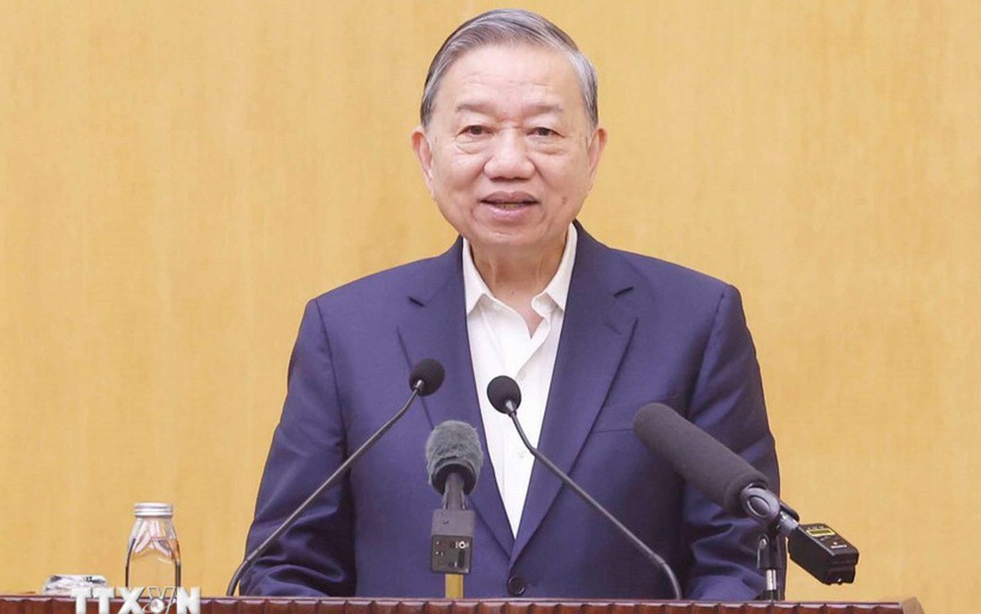 Hội nghị tiếp xúc cử tri với người ứng cử đại biểu Quốc hội khóa XVI tại Hà Nội