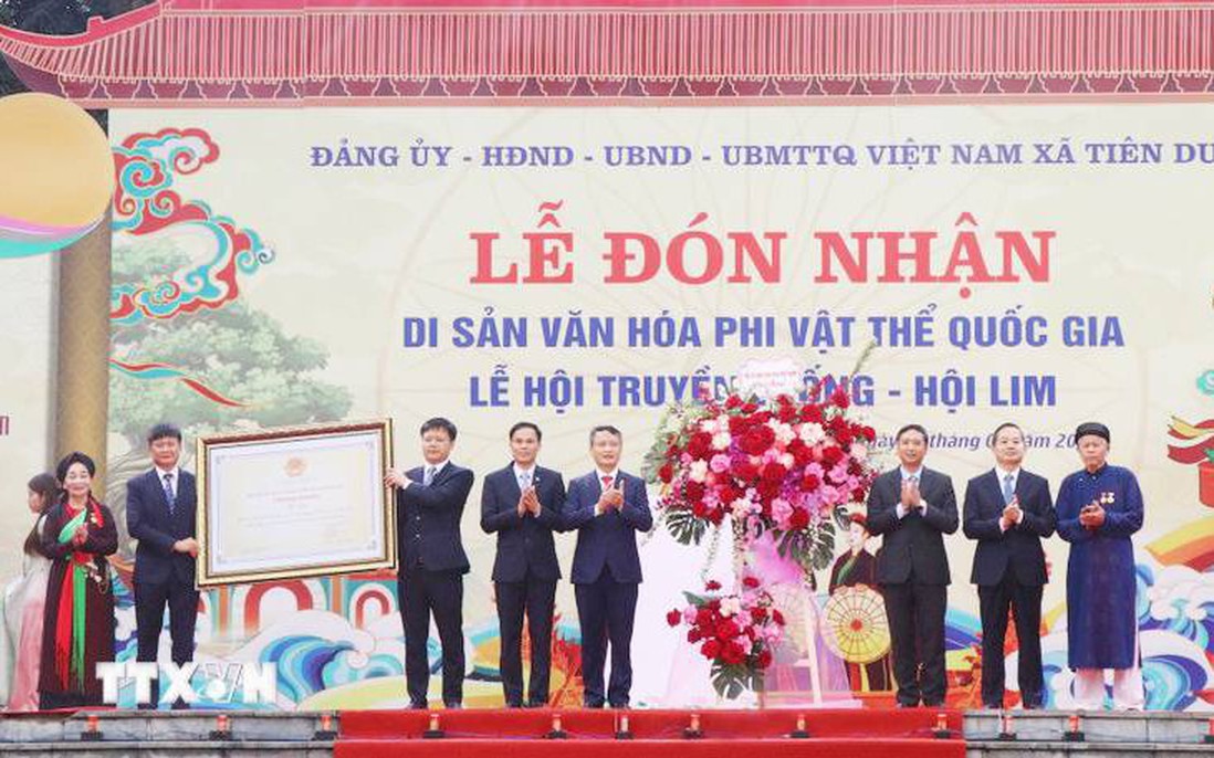 Bắc Ninh đón nhận danh hiệu Di sản Văn hóa Phi Vật thể Quốc gia Lễ hội Lim