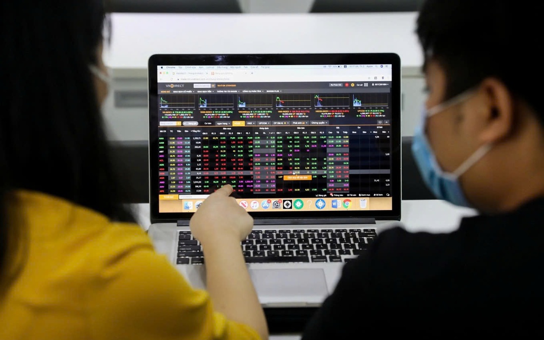 VN-Index giảm điểm tuần thứ 3 liên tiếp, chứng khoán bước vào vùng rủi ro kỹ thuật