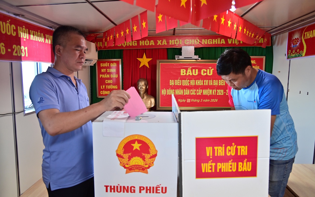 Ngày hội của những lá phiếu sớm ở thềm lục địa phía Nam