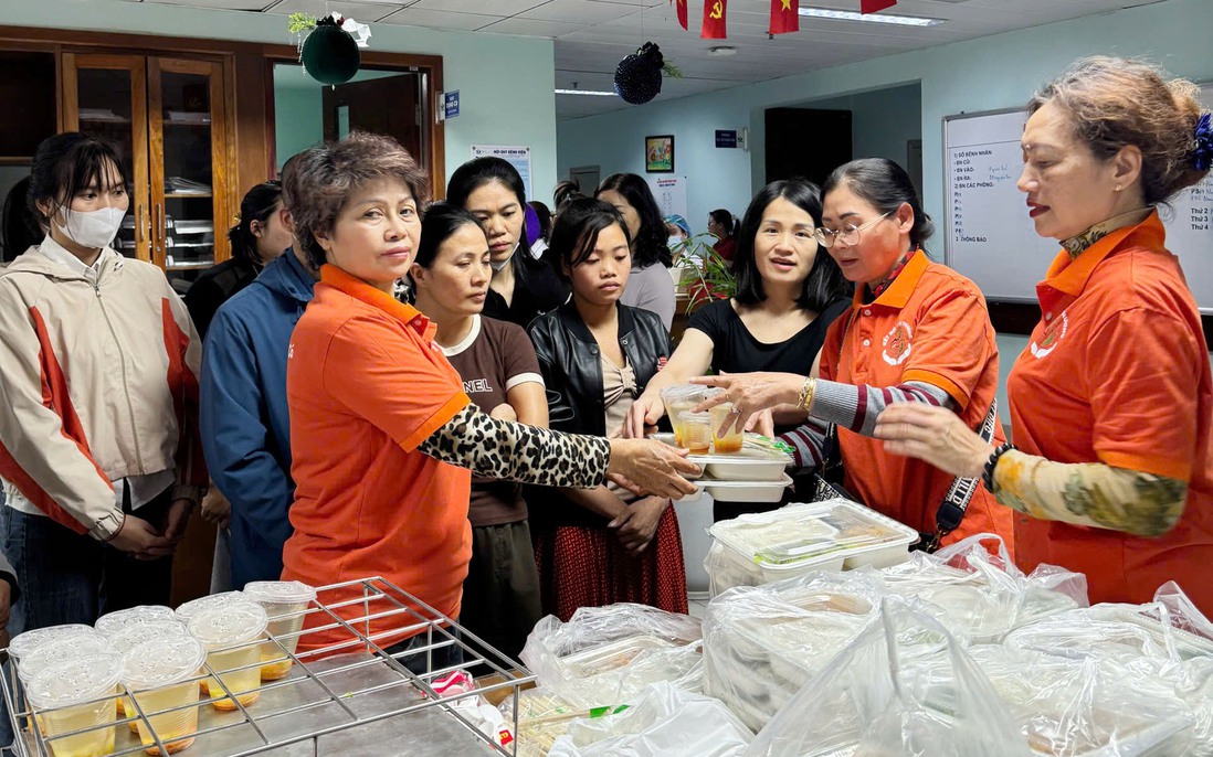 Những trái tim "không tuổi" trên hành trình gieo mầm nhân ái