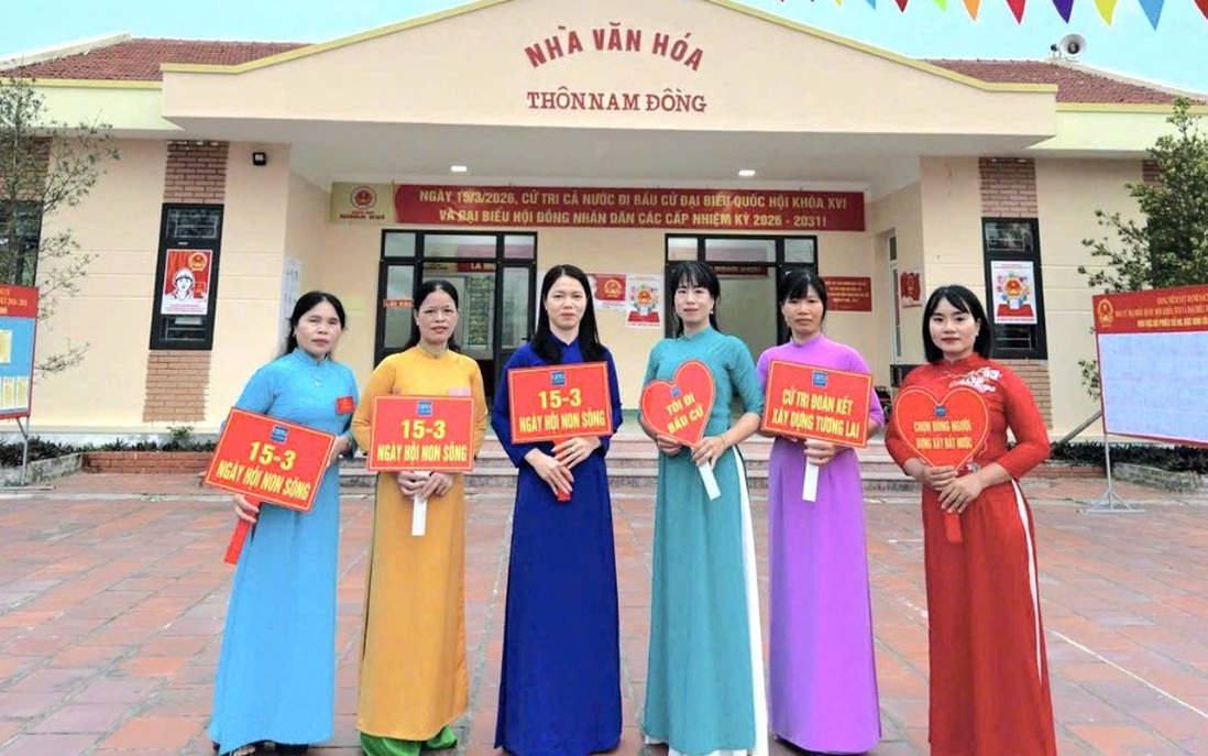 Những lá phiếu mang theo niềm tin của phụ nữ nơi đầu sóng