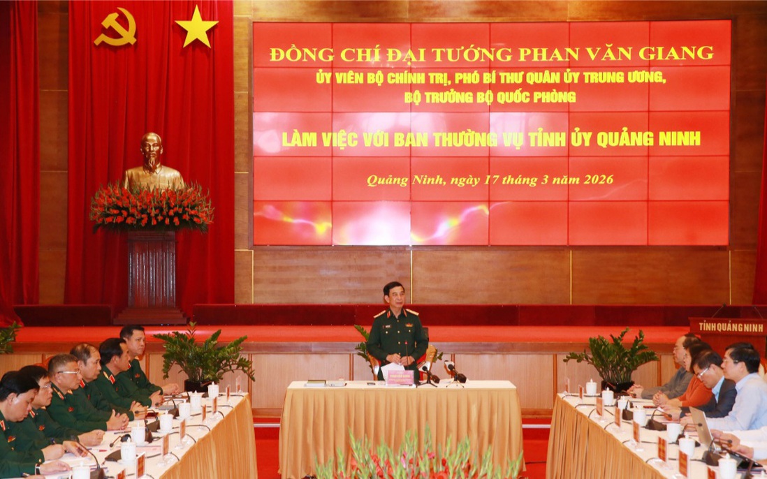 Đại tướng Phan Văn Giang, Bộ trưởng Bộ Quốc phòng làm việc với Ban Thường vụ Tỉnh ủy Quảng Ninh