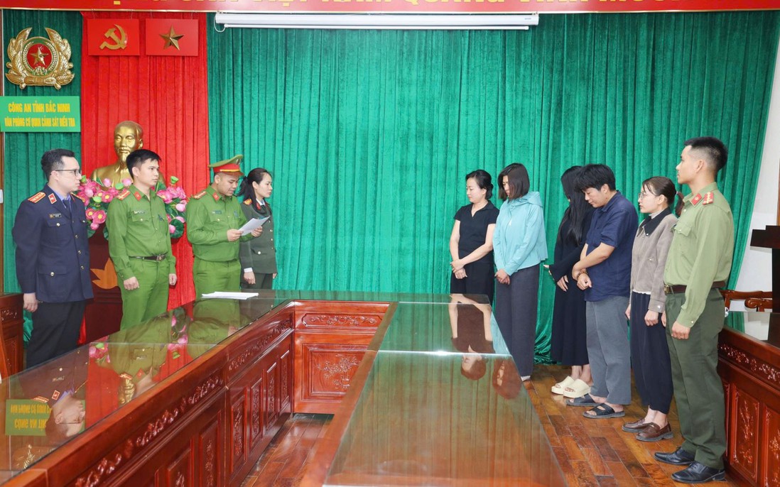 Khởi tố nhóm đối tượng làm giả tài liệu để trục lợi chính sách mua nhà ở xã hội