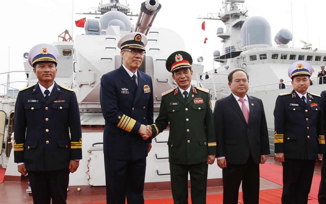 Bộ trưởng Bộ Quốc phòng Việt Nam và Trung Quốc dự Lễ khởi hành tuần tra liên hợp hải quân