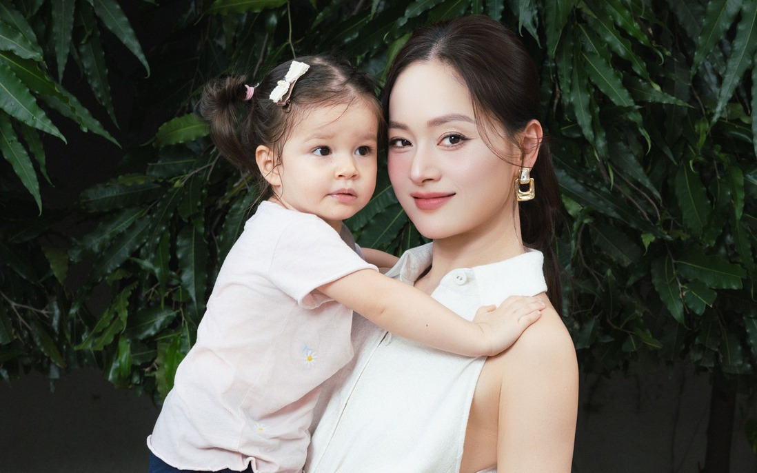 Lan Phương thông báo phiên phúc thẩm vụ ly hôn bị hoãn vào phút chót