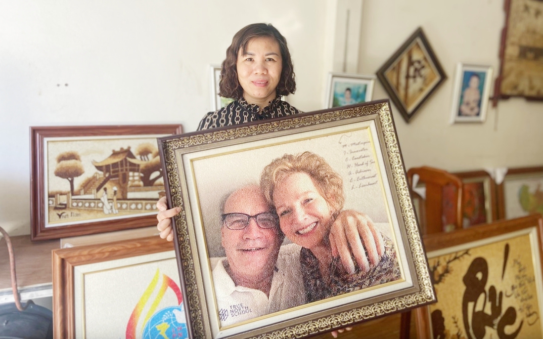 Gây dựng thương hiệu tranh độc đáo từ hạt gạo quê hương