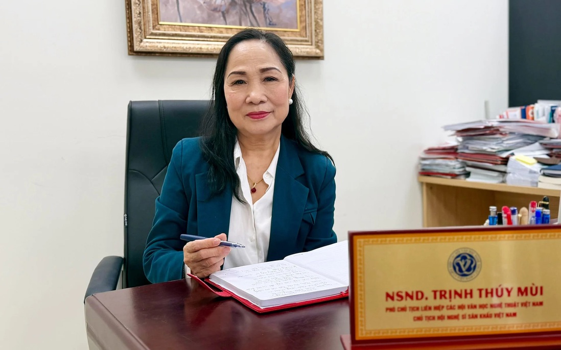 NSND Trịnh Thúy Mùi là nữ đại biểu Quốc hội khóa XVI nhiều tuổi nhất