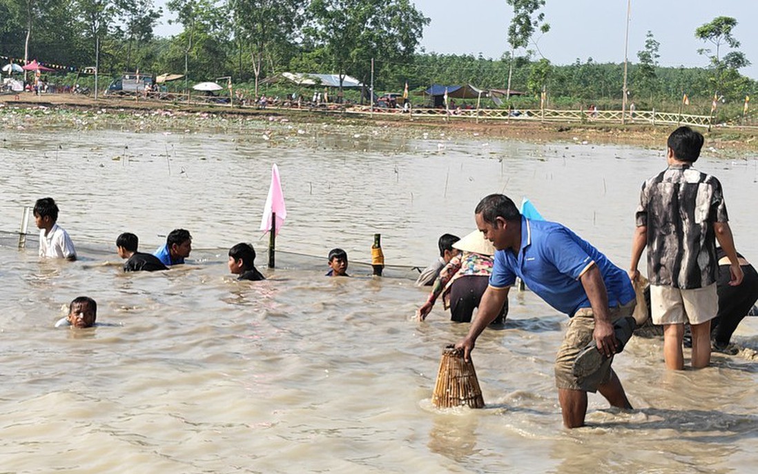 Phát huy giá trị di sản văn hóa truyền thống Lễ hội Phá Bàu