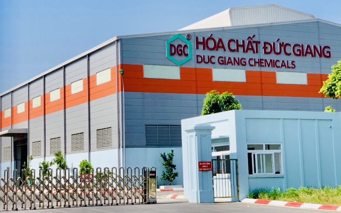 Cổ phiếu hóa chất Đức Giang biến động ra sao sau khi lãnh đạo doanh nghiệp bị khởi tố?