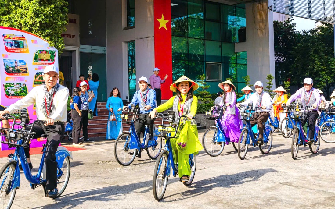 TPHCM đảm bảo không để tình trạng tăng giá bất hợp lý trong dịp lễ 30/4 và 1/5