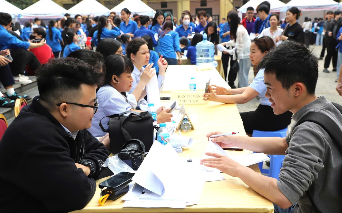 Cầu nối thiết thực đưa sinh viên Học viện Phụ nữ Vệt Nam chạm ngõ thị trường lao động