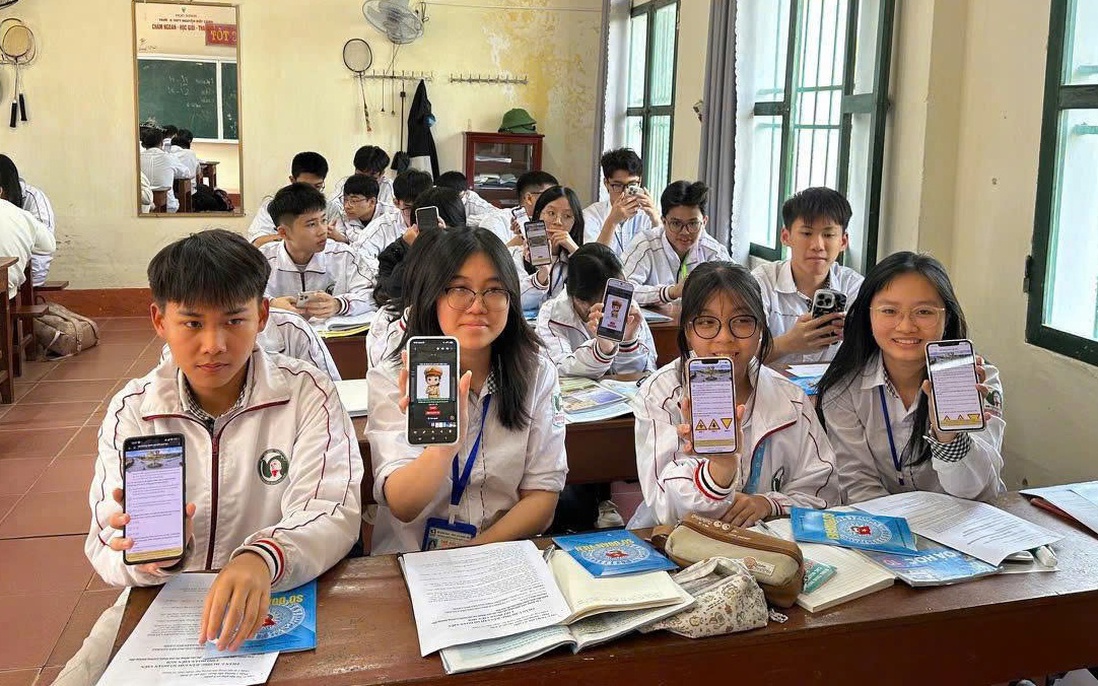 Hưng Yên: Hơn 120.000 học sinh kiểm tra kiến thức giao thông bằng quét mã
