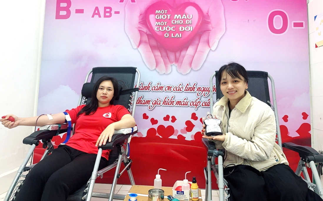 Phụ nữ Cao Bằng hiến máu cứu sống bệnh nhân trong tình trạng nguy kịch