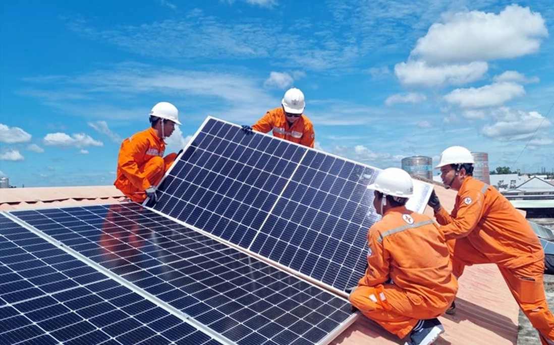 Tăng cường thực thi tiết kiệm điện và phát triển điện mặt trời mái nhà