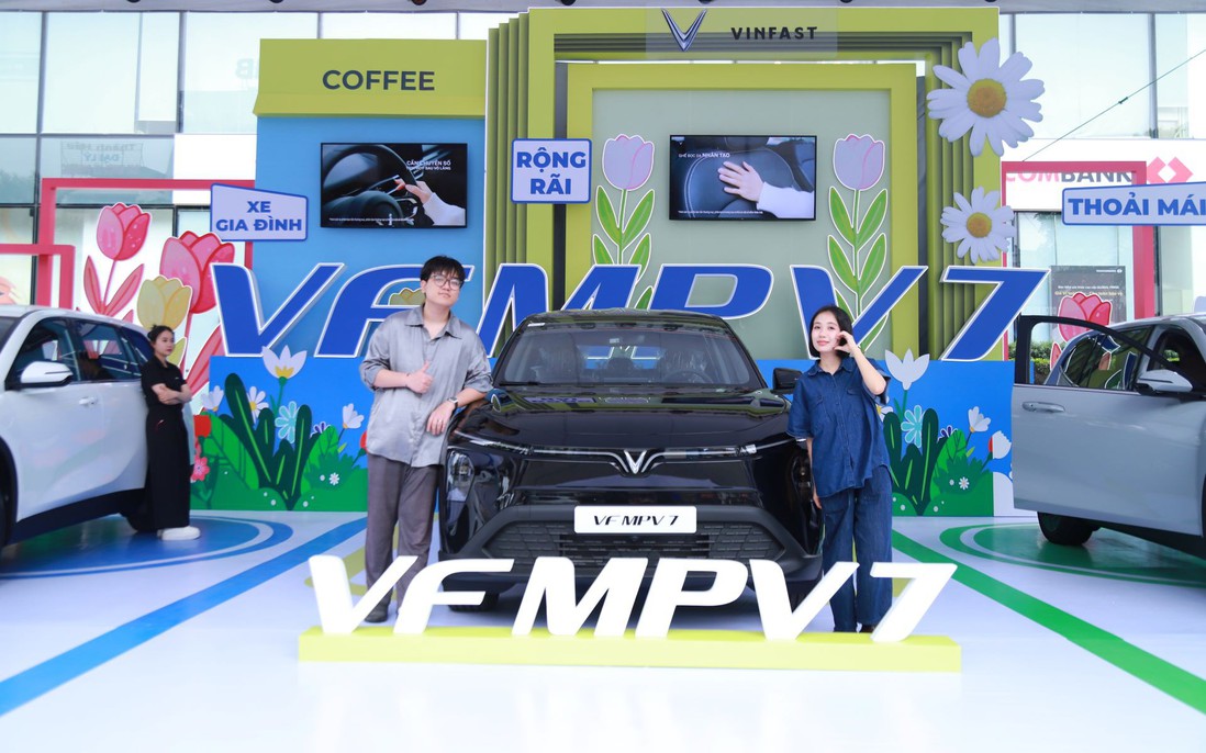 Lái thử vài phút, nhiều khách hàng chốt “chia tay” xe xăng, lên đời VF MPV 7